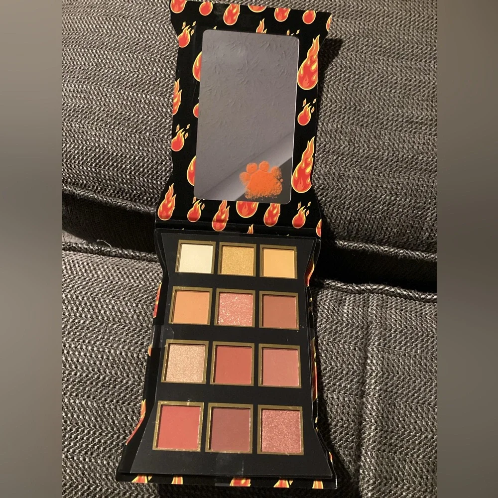 Cheetos Flaming Hot Eyeshadow Palette